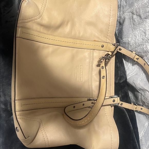 Coach Bag - Picture 17 of 17